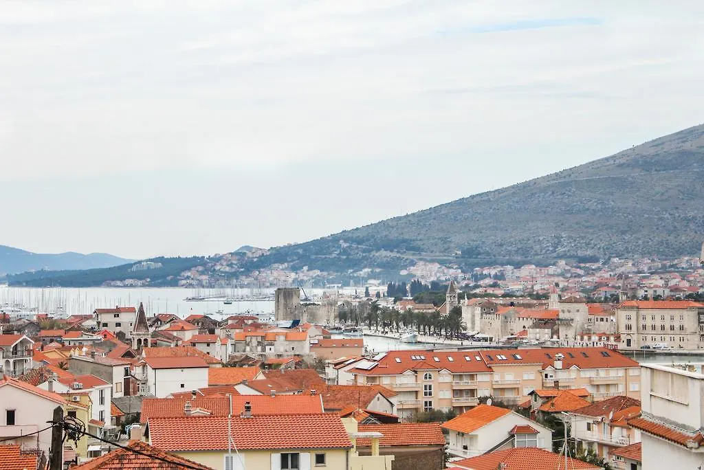 Apartment Cvita Trogir